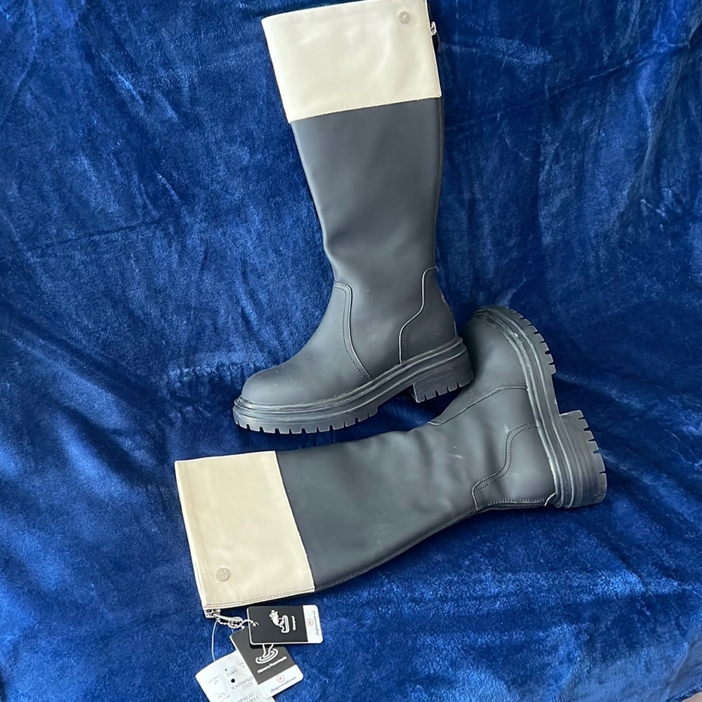 Religious comfort new boots size 36